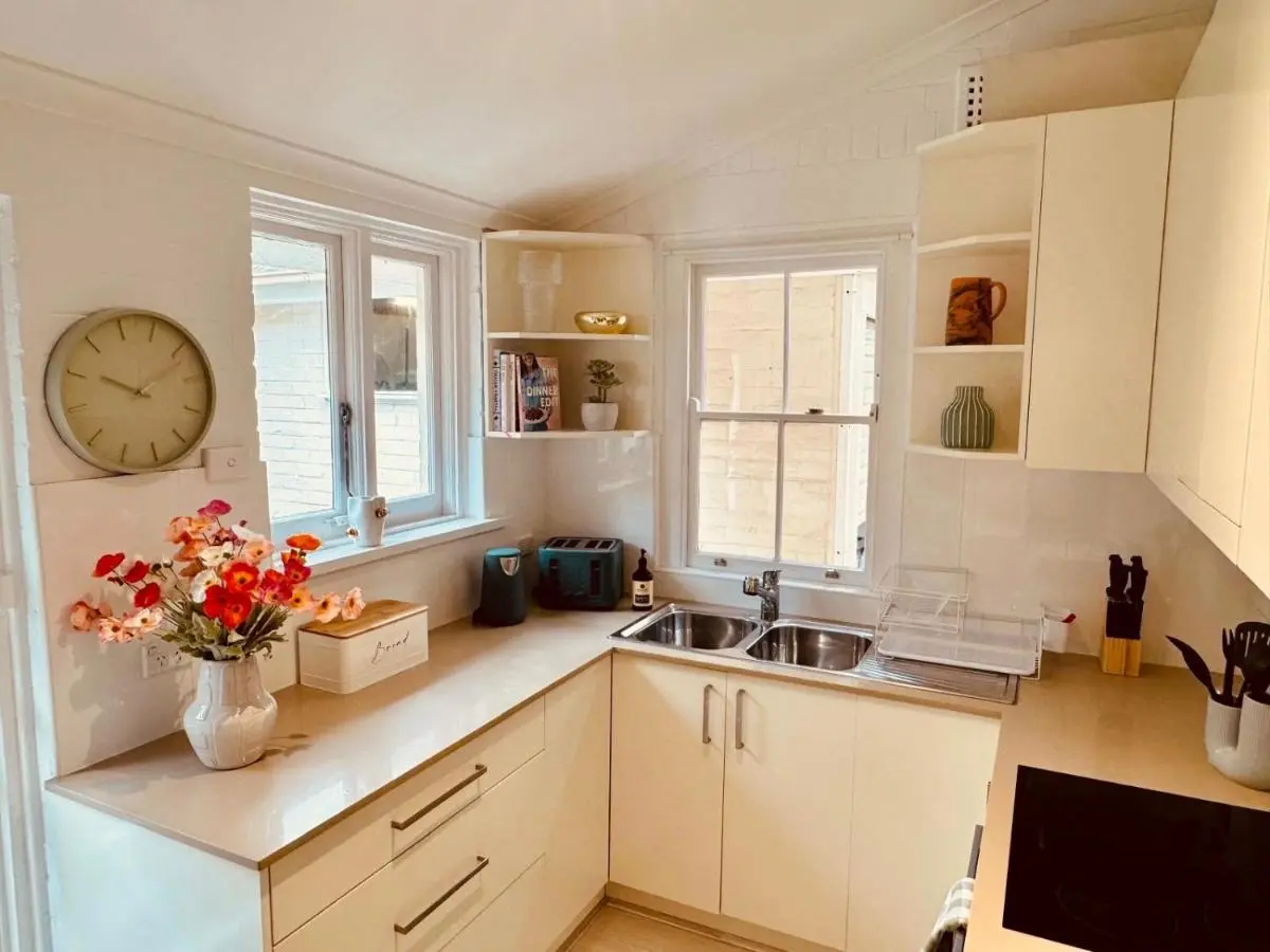 Image 3 of Bondi Cottage