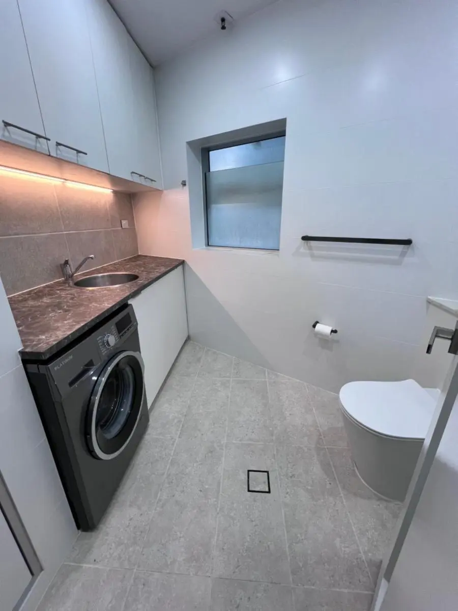 Image 2 of Bondi Stylish Bedroom Close to the Beach