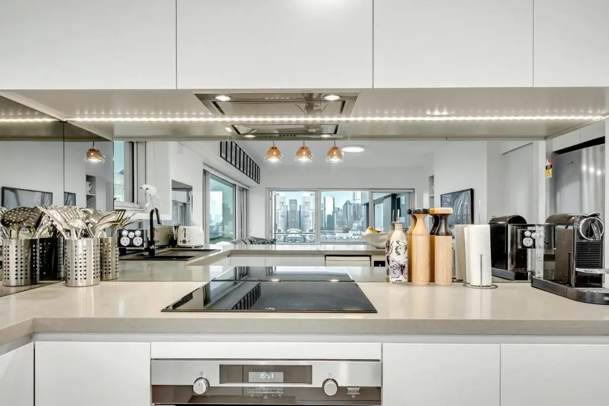 Image 3 of Bridgeview – Luxury, World Class Harbour Views