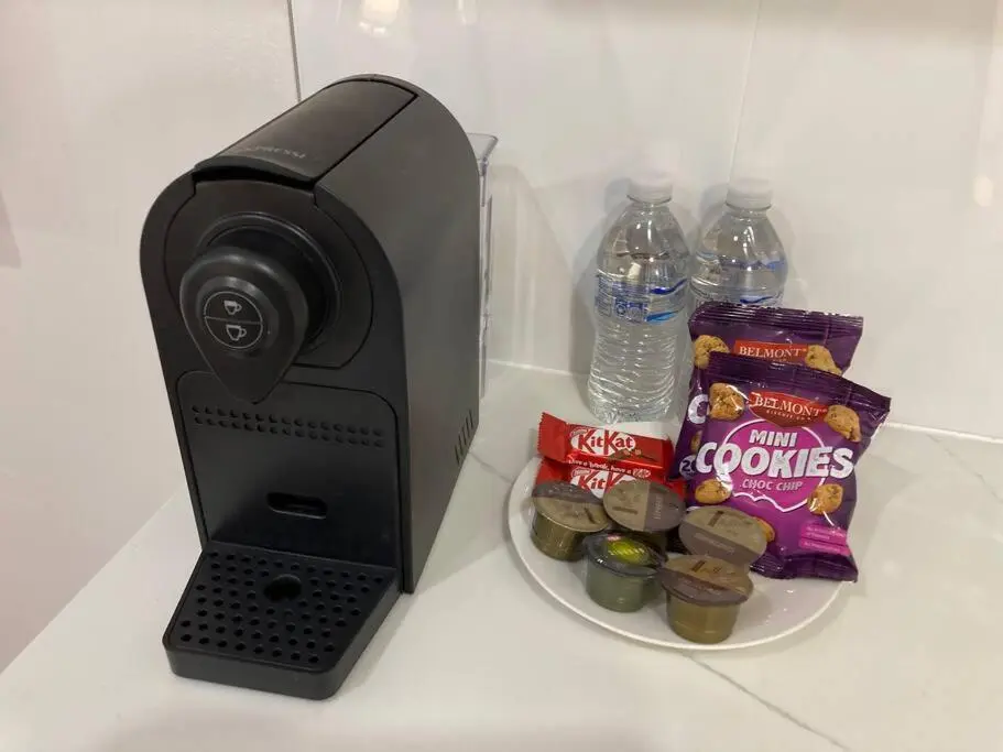 Image 2 of Bright Spacious Studio