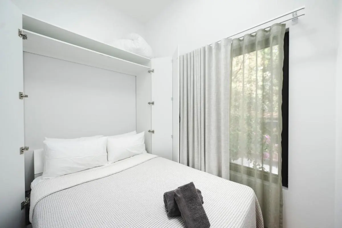 Image 6 of Bushland setting close to Sydney CBD- stand alone apartment