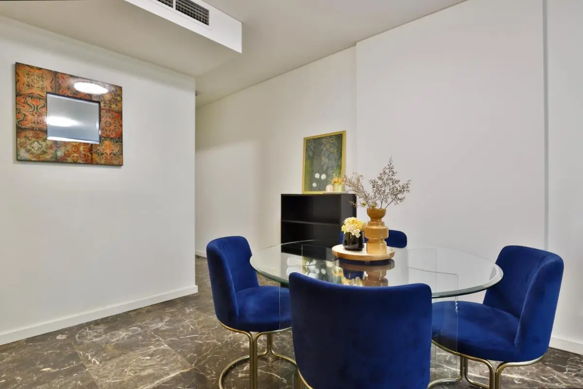 Image 5 of CBD Harbour Retreat – Lovely 2BR Home