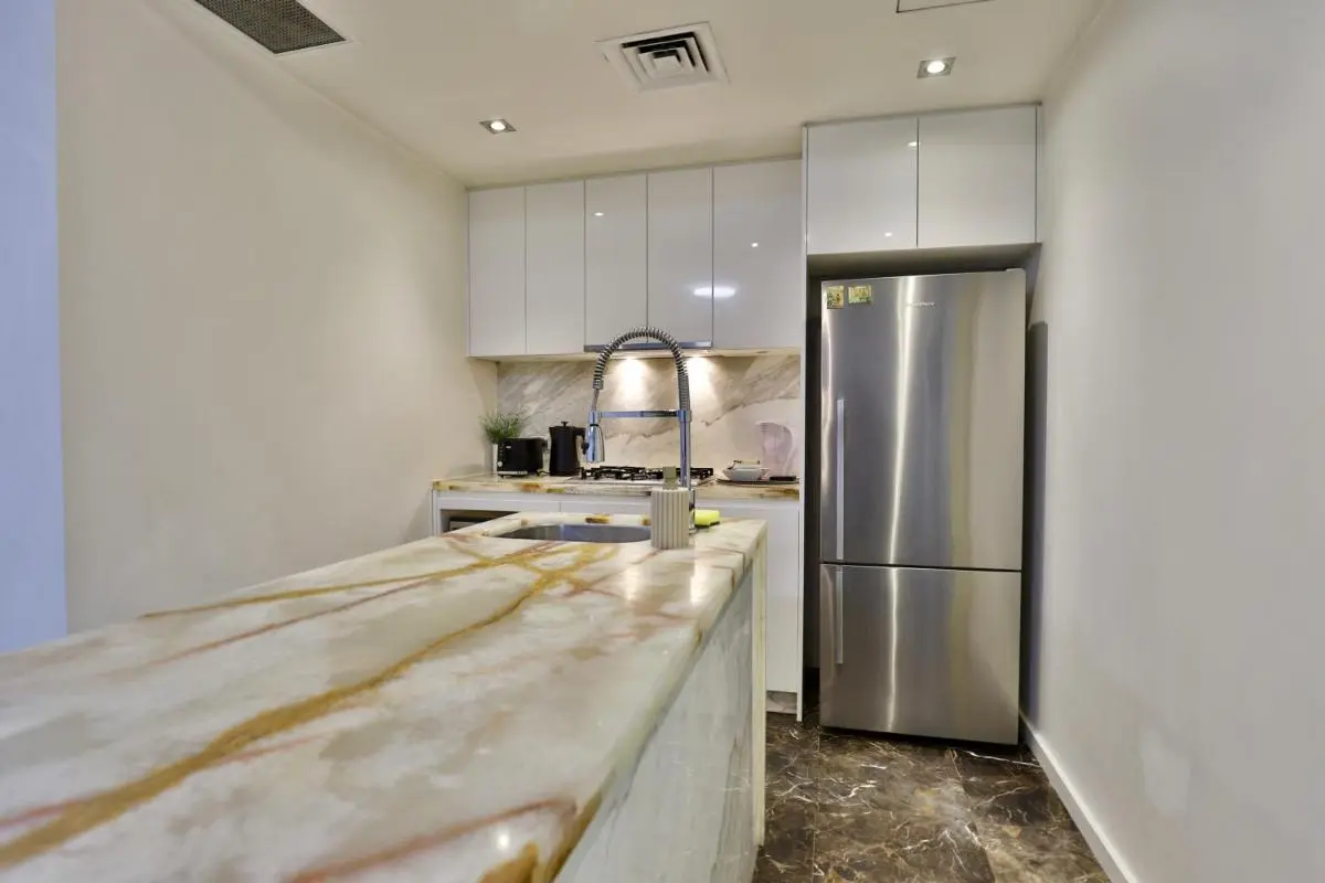 Image 4 of CBD Harbour Retreat – Lovely 2BR Home