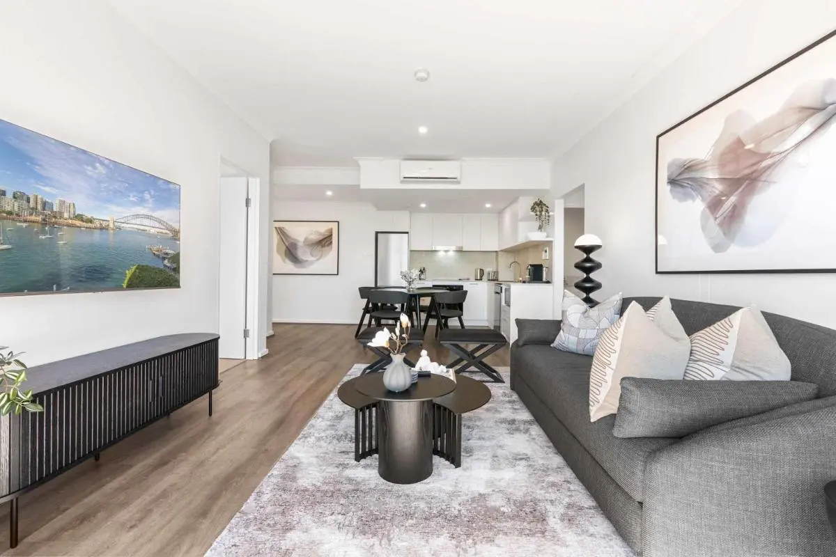 Image 4 of Camperdown Cozy Corner 10