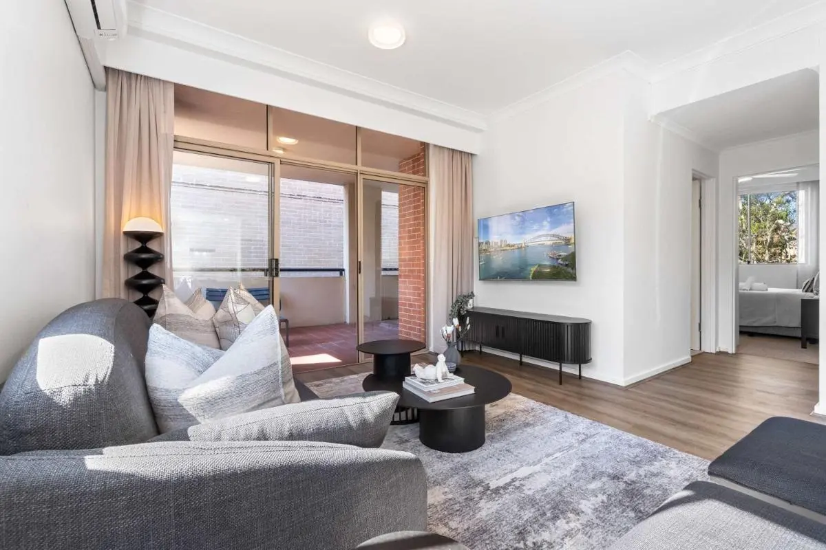 Image 2 of Camperdown Cozy Corner 3