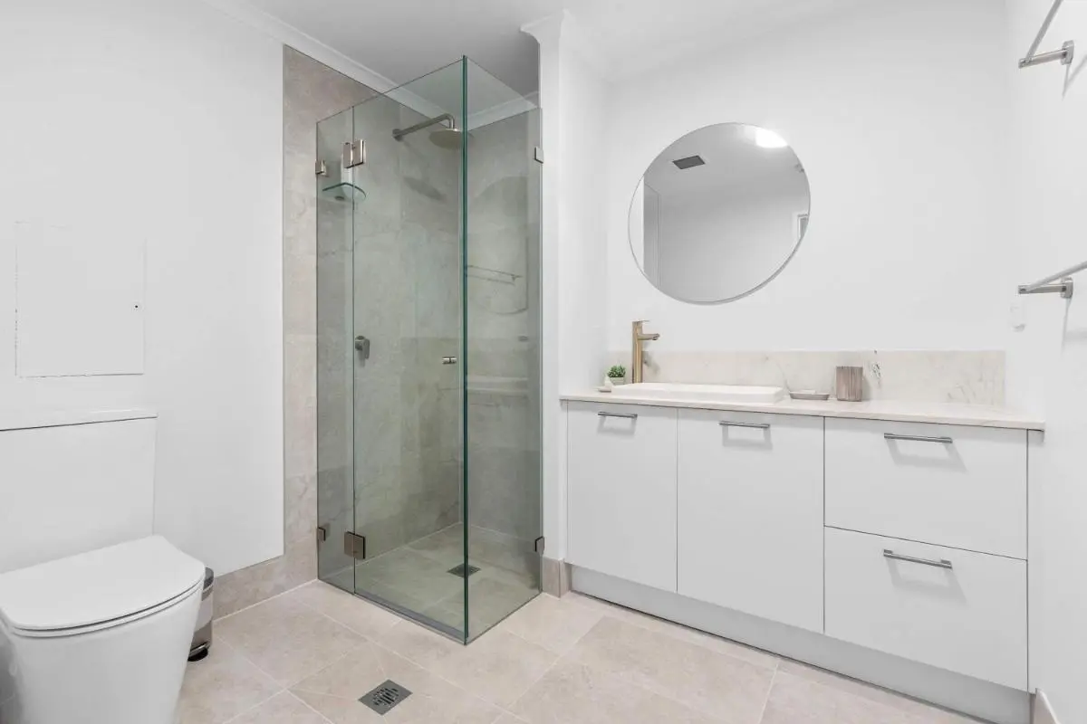 Image 2 of Camperdown Cozy Corner 4