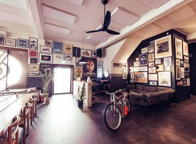 Image 3 of Camperdown Cozy Corner 4