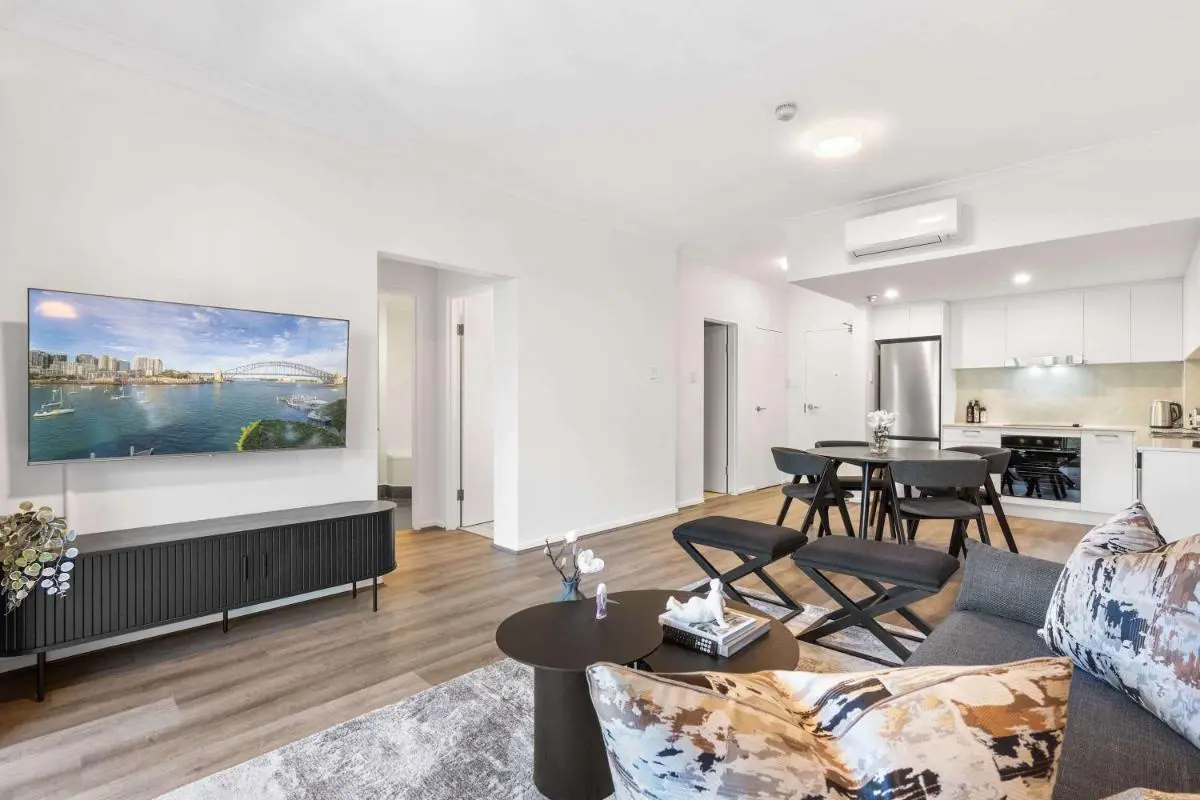 Image 2 of Camperdown Cozy Corner 7