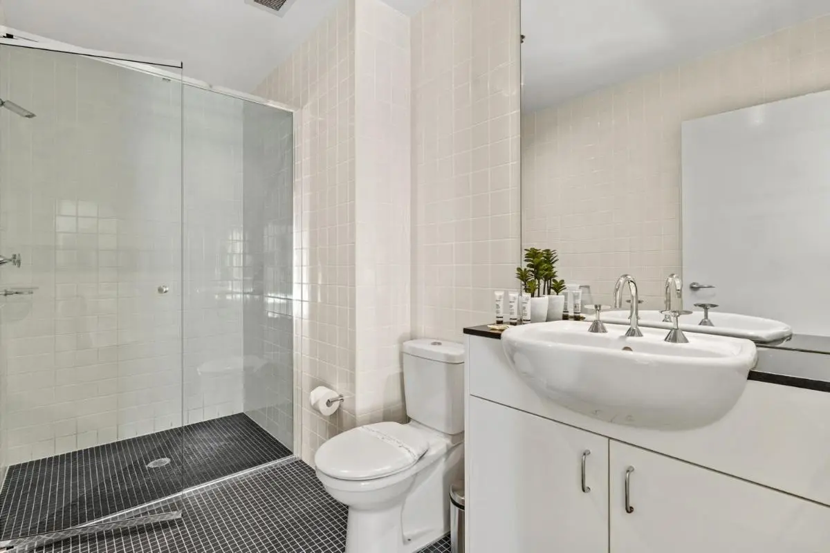 Image 2 of Central City 2BR Ensuite with Scenic Views