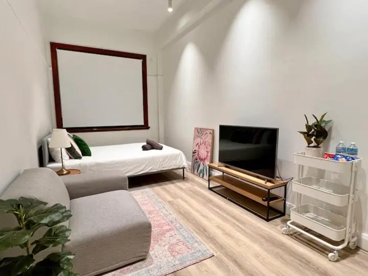 Image 4 of Charming Central Unit in Authentic Building