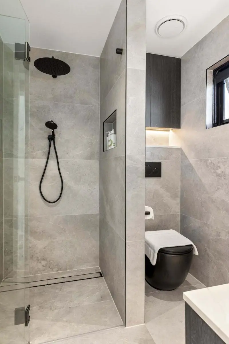 Image 6 of Charming Three-Story Terrace House in Pyrmont