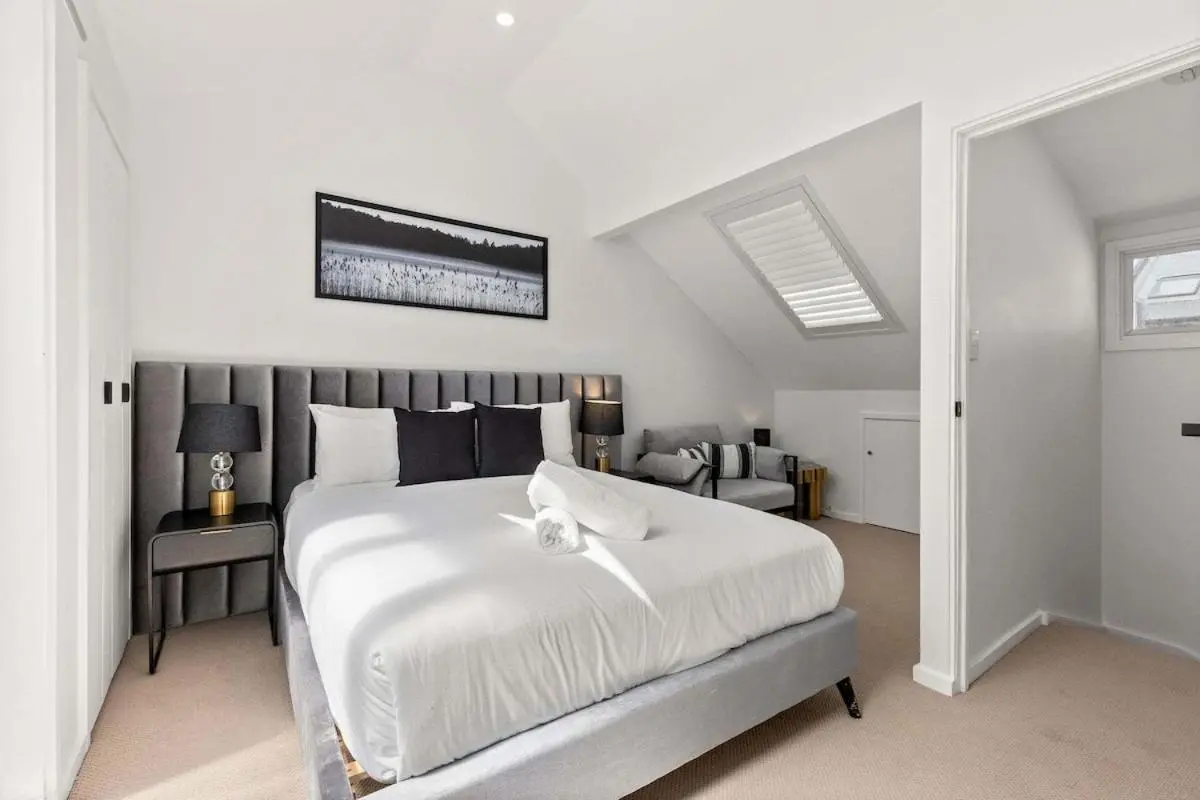 Image 1 of Charming Three-Story Terrace House in Pyrmont