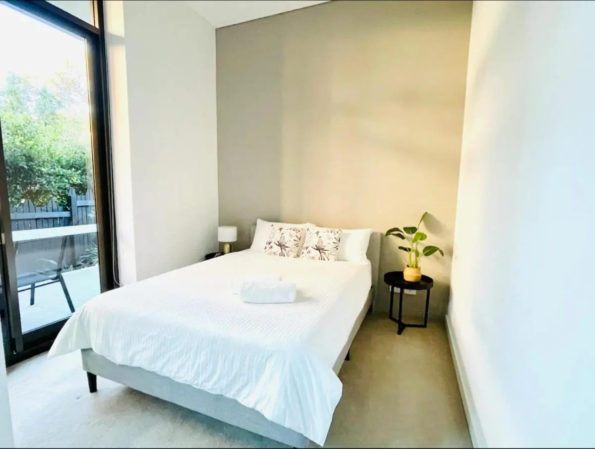 Image 6 of Charming and cozy 3 Bedroom Condo Parking, Wi-Fi