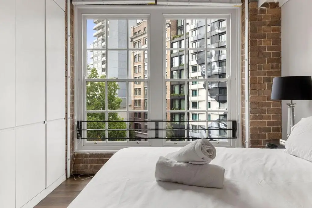 Image 2 of Chic 2-Bedroom in Surry Hills