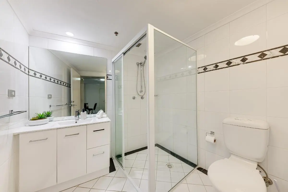 Image 1 of Comfy and Spacious 1B Sydney CBD Apartment in Central