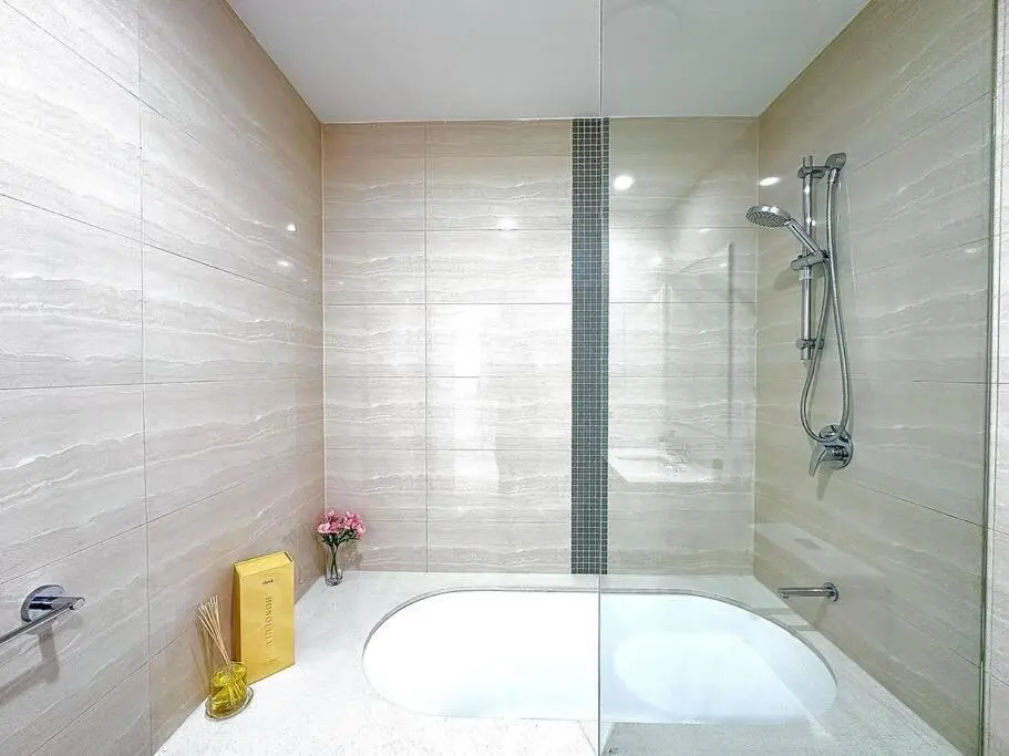 Image 2 of Cosy 2-Bedroom Apartment, Homebush NSW 2140