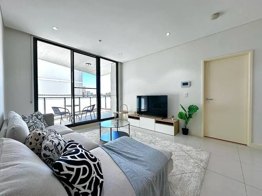 Image 5 of Cosy 2-Bedroom Apartment, Homebush NSW 2140