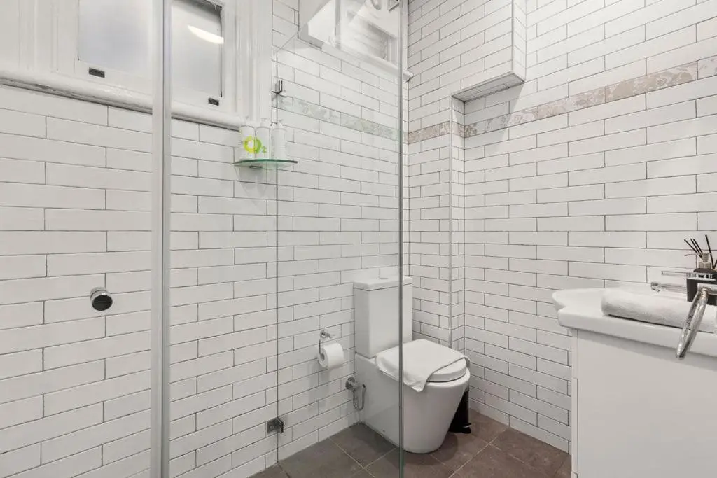 Image 2 of Cozy 2BR Stay Near Barangaroo & The Rocks