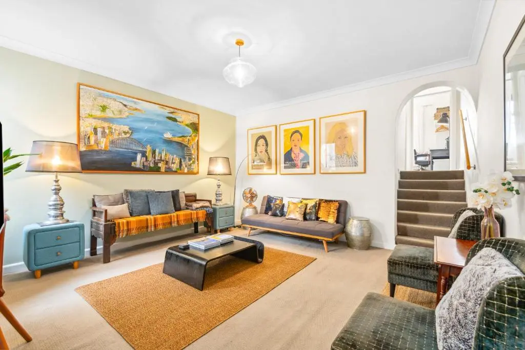 Image of ‘Enmore Lane’ A Central Eclectic Artist Escape