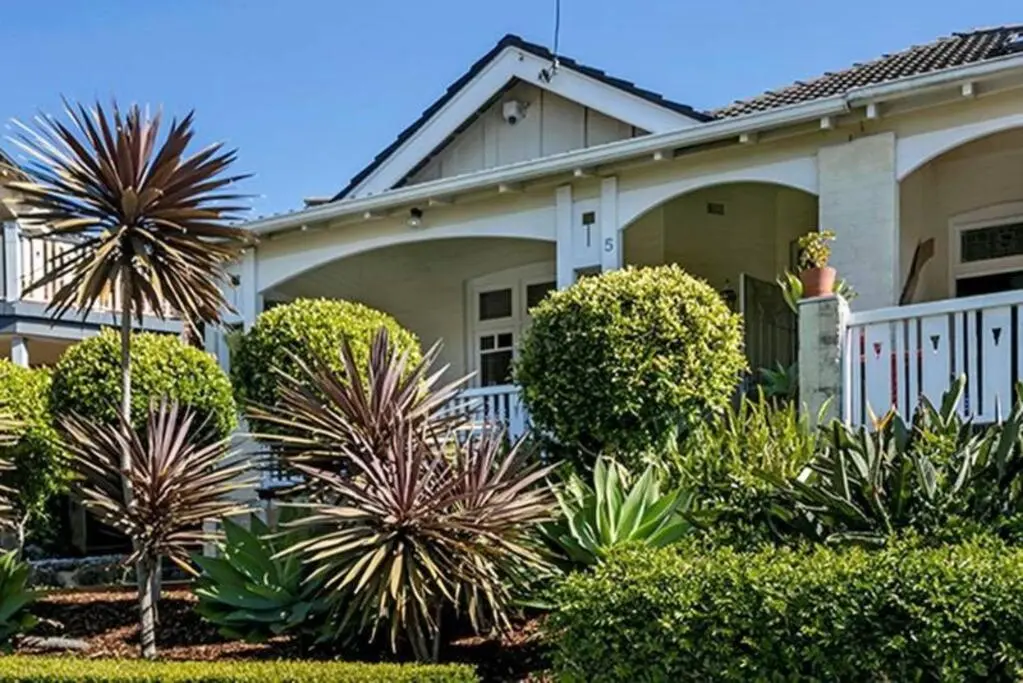 Image 5 of FAB05-Charming Leafy 3BR Home, Walk To Manly Beach