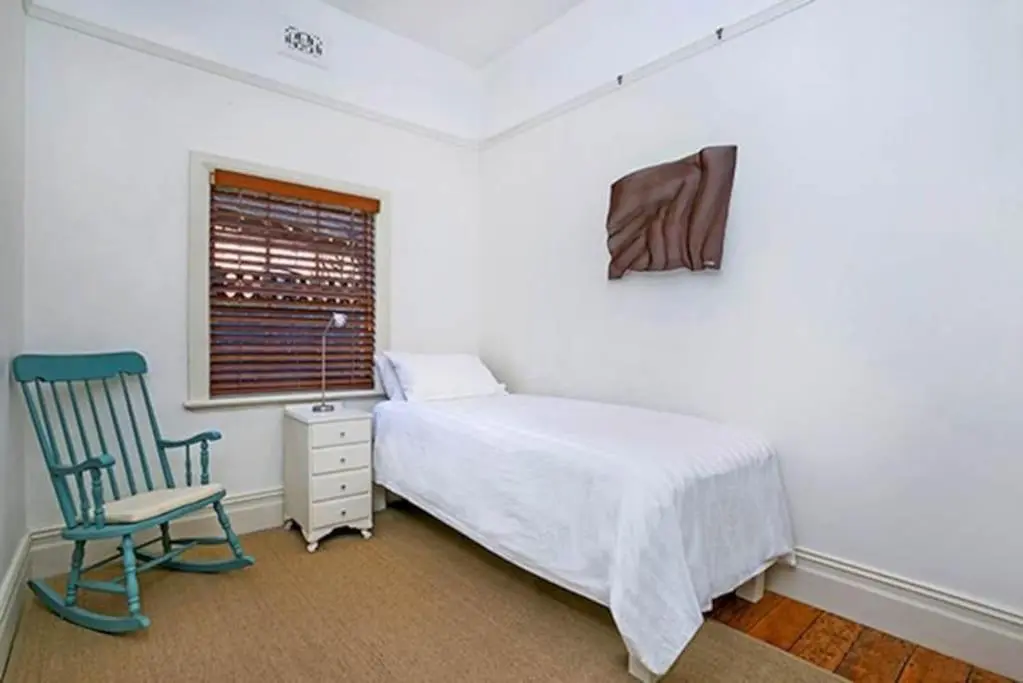 Image 6 of FAB05-Charming Leafy 3BR Home, Walk To Manly Beach