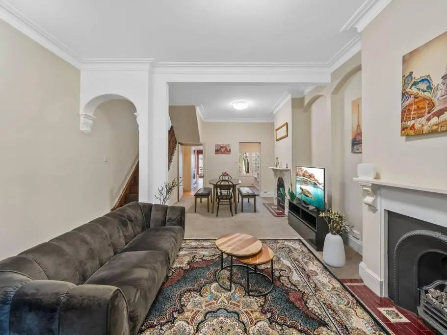 Image 4 of Fancy 4 BR House with Parking – ICC&Darling Harbour-8 mins walk