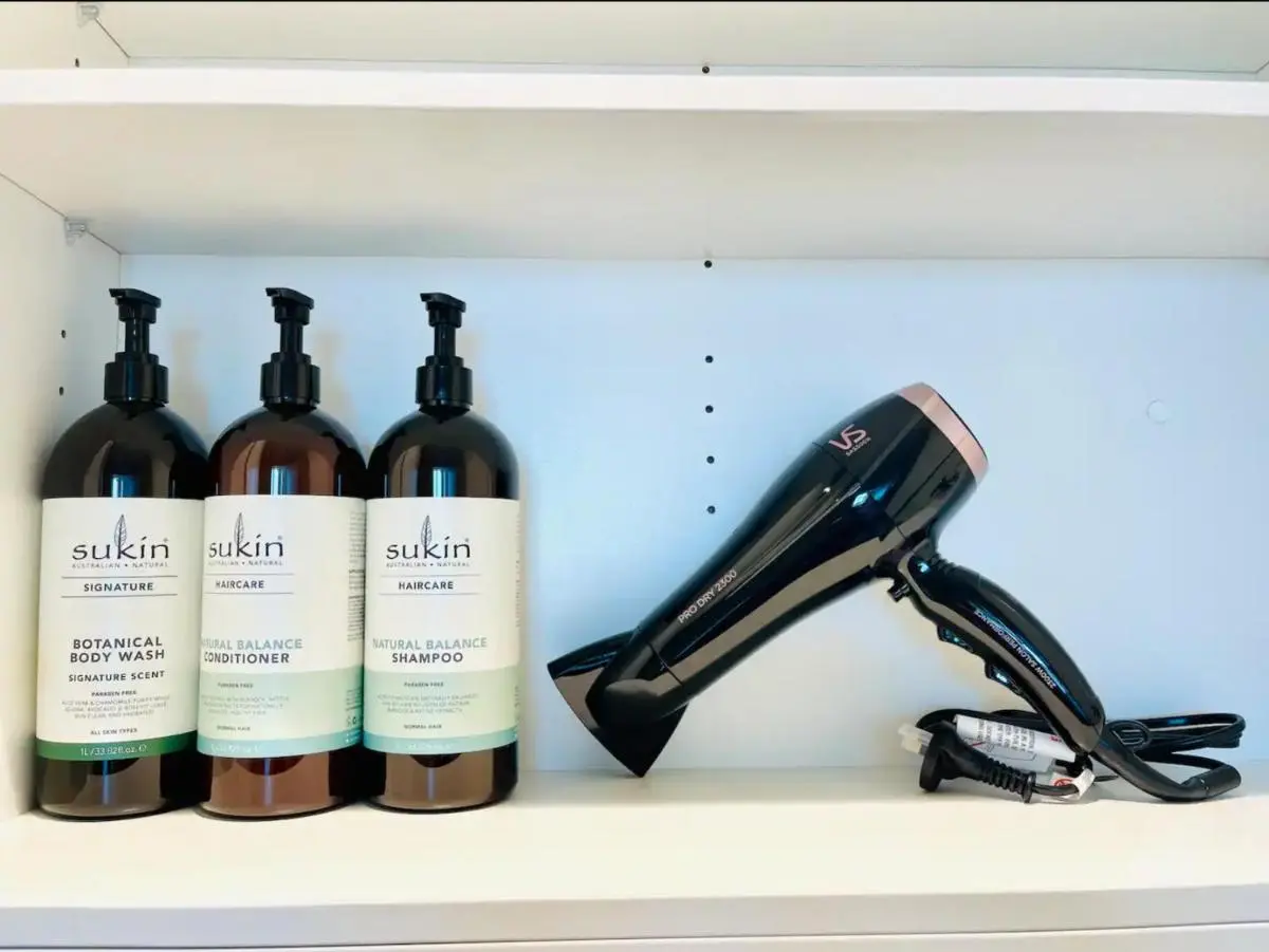 Image 4 of Fascinating waterview 2 bedrooms condo (Parking)