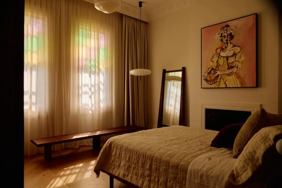 Image 5 of Flora Suite