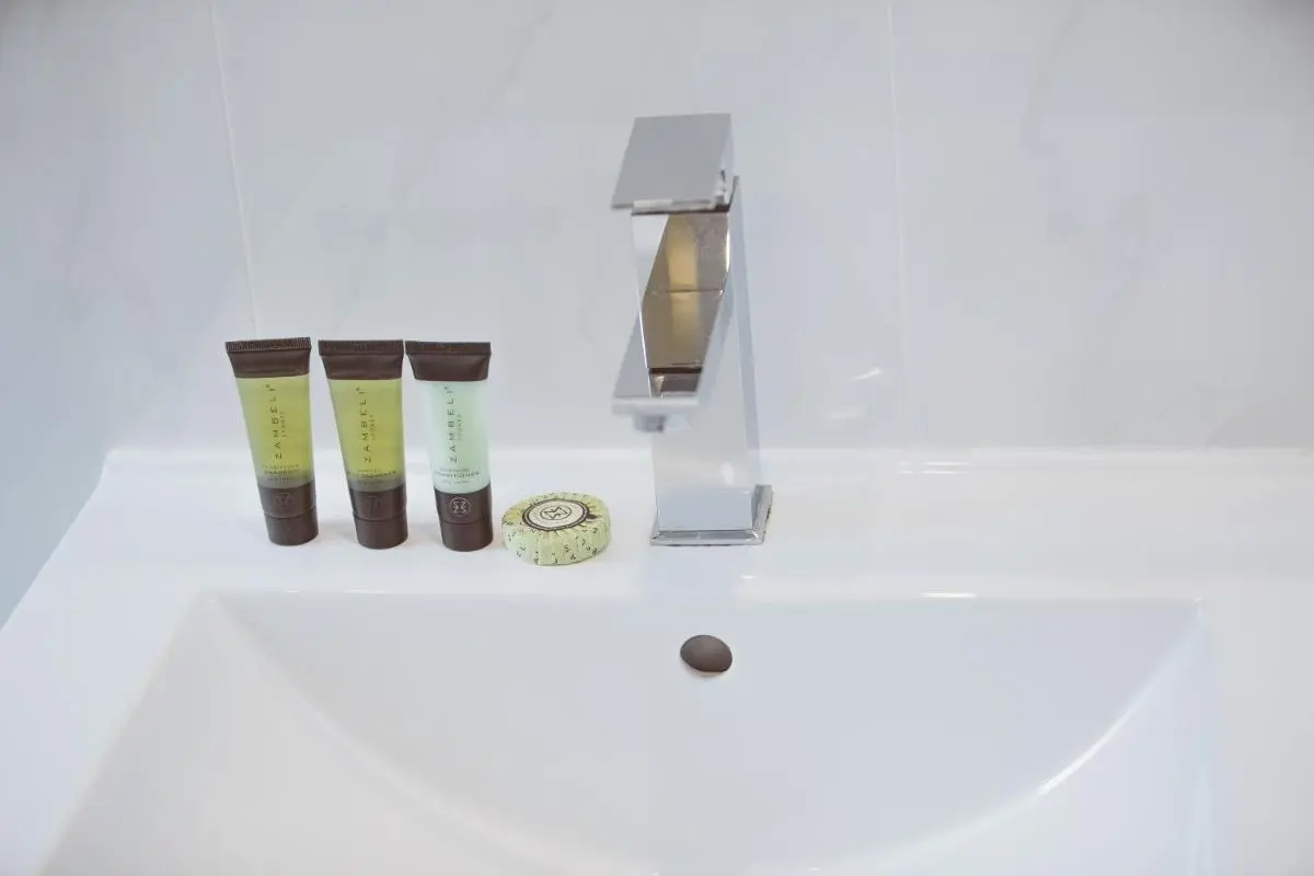 Image 2 of Garden Lodge Sydney Hotel