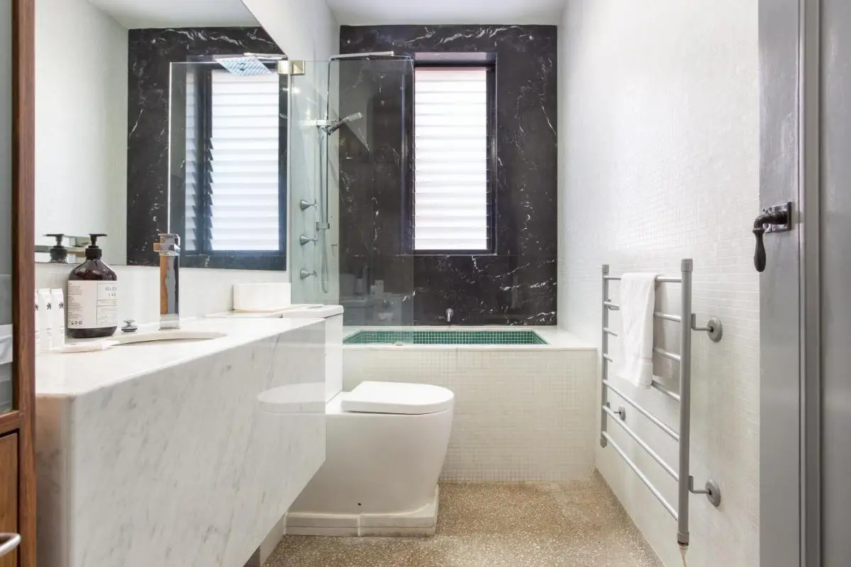 Image 6 of Harbourfront 3 Bed 2 Bath Opposite Manly Wharf With Harbour Views