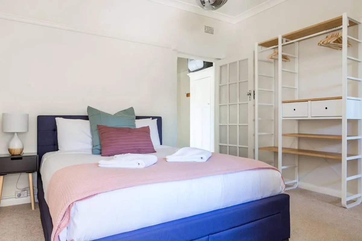 Image 1 of Harbourfront Art Deco Hall – Sought-after in Sydney