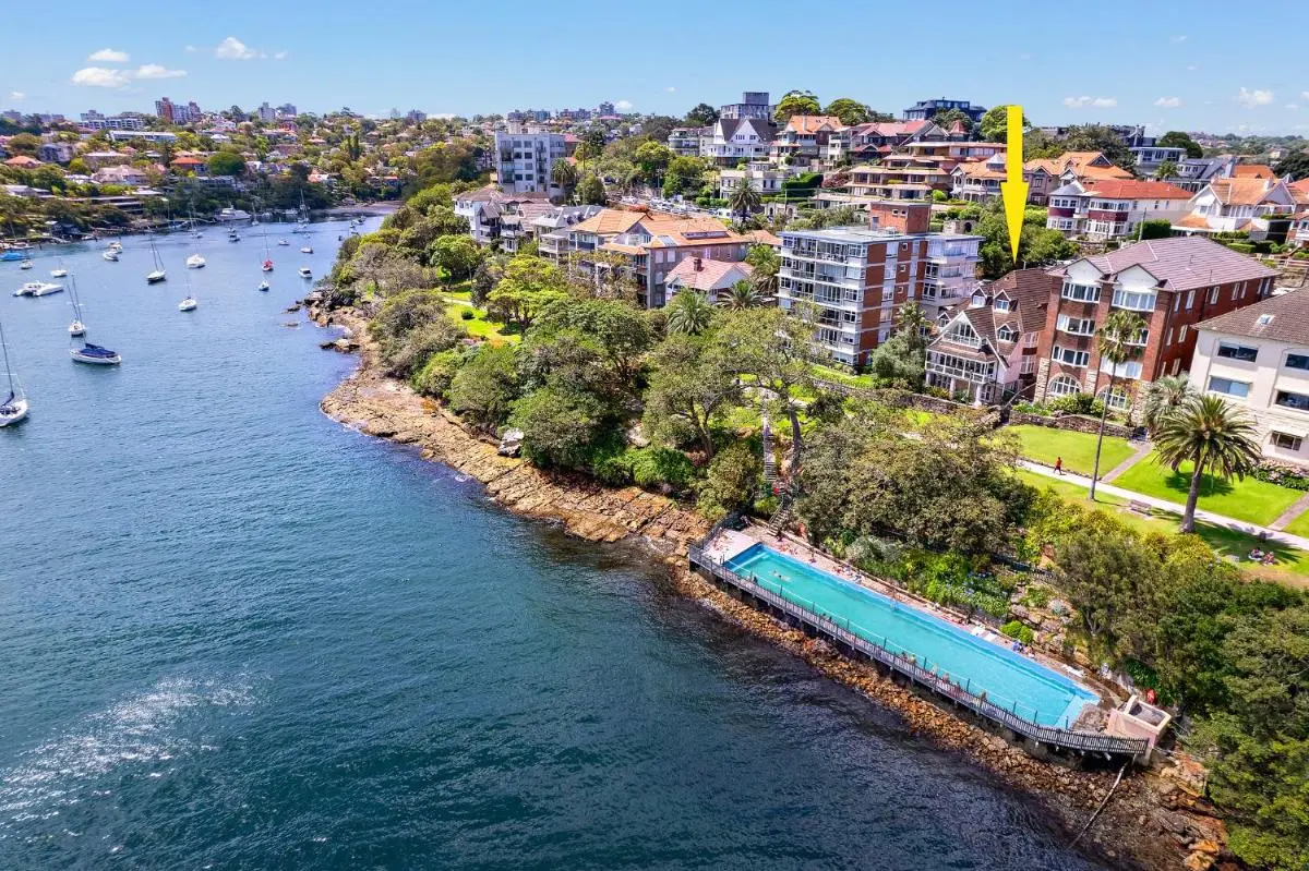 Image 6 of Harbourfront Haven 4BR Retreat with Stunning Views of Sydney Iconic Landmarks