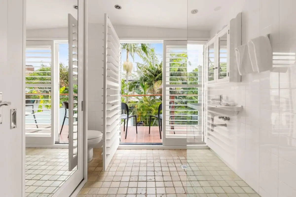 Image 2 of Henrietta – Poolside Relaxation near Bronte Beach