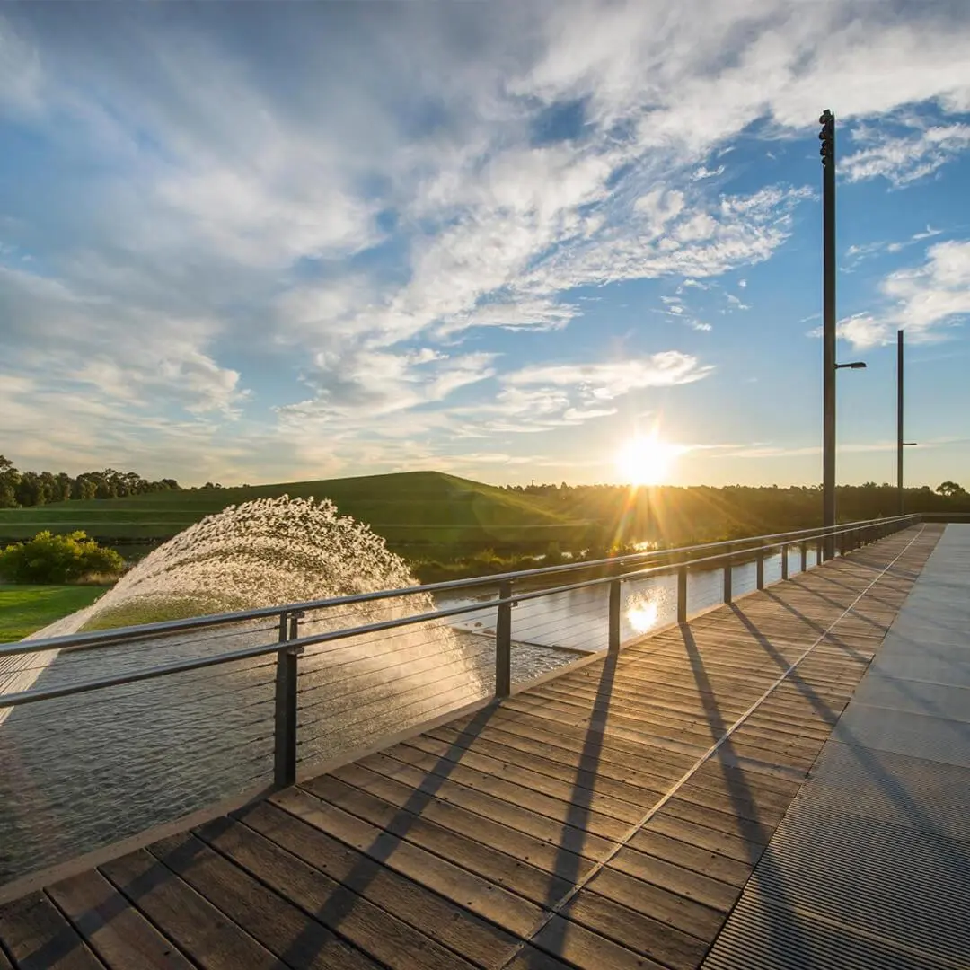 Image 6 of High Ceiling 6 Beds Private Garden Oasis 1min to Stadiums & Parking