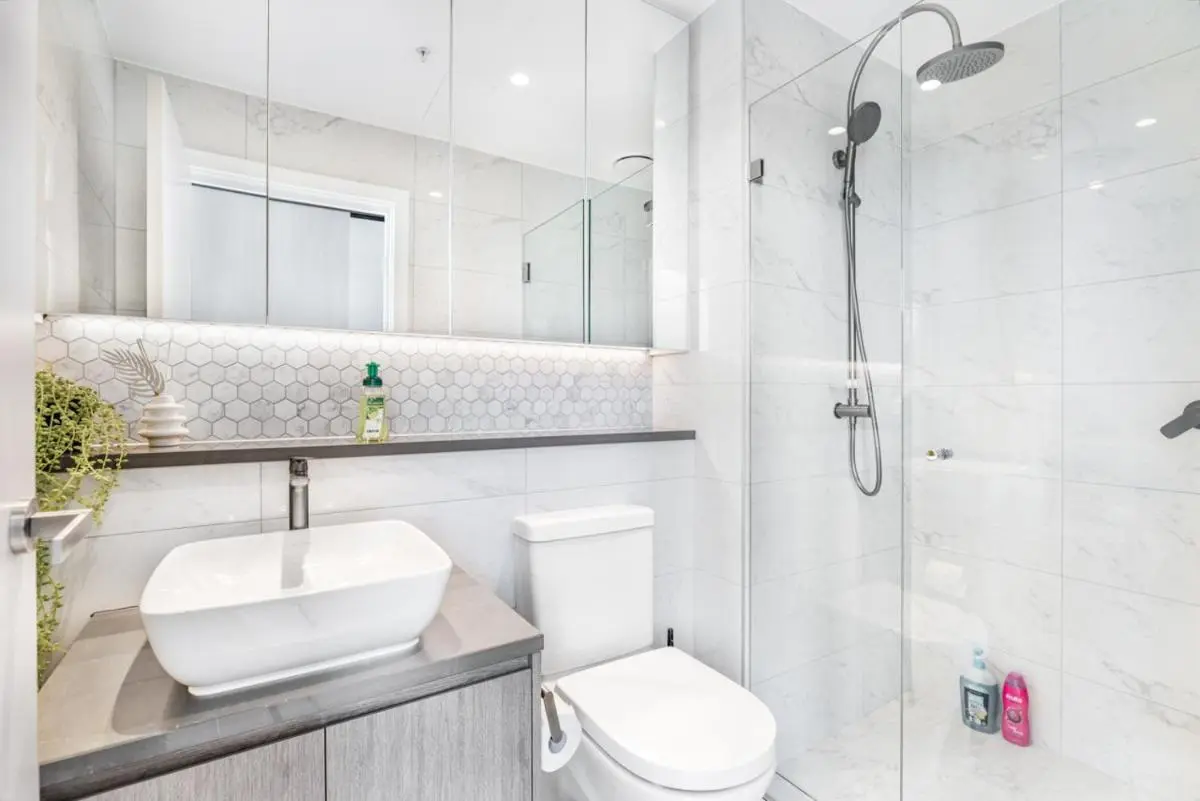 Image 2 of High level deluxe 2 bedroom APT