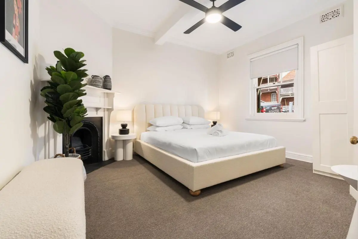 Image 1 of Historic Harbourside Townhouse