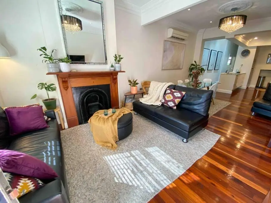 Image of Immaculate 3 Bed City Home – Close to Everything!