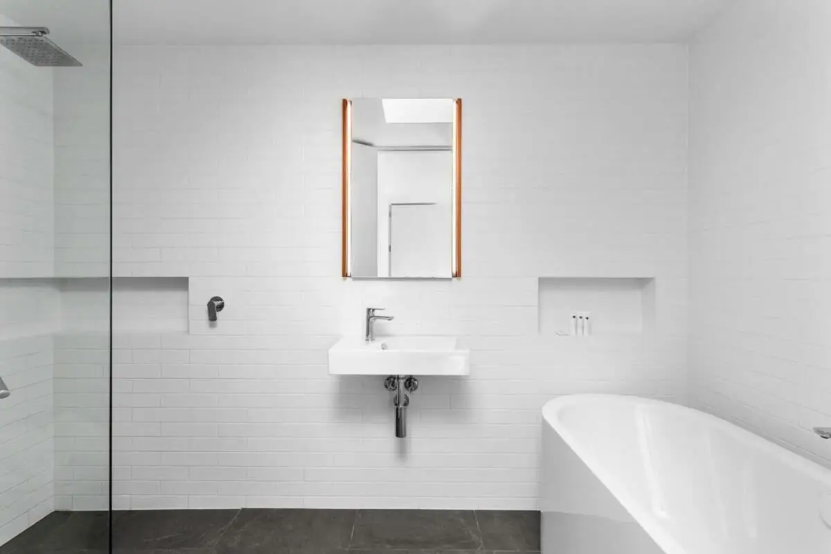 Image 2 of Impeccable 3-Bed Home Near the Beach