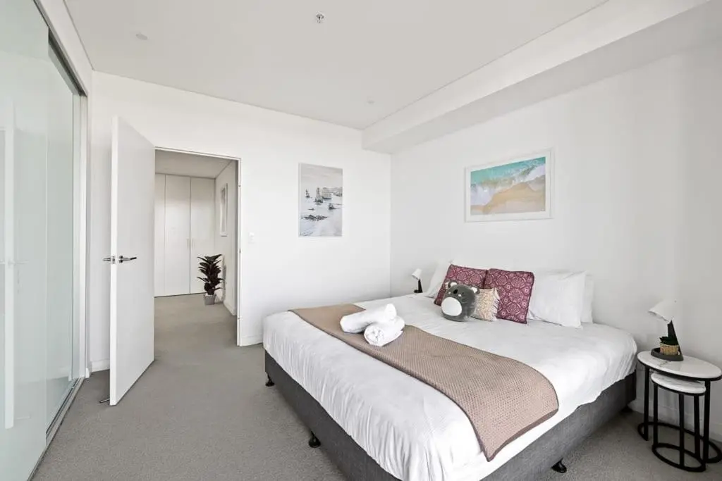Image 6 of King bed Apt w Sofabed in Ryde – Fast Wifi