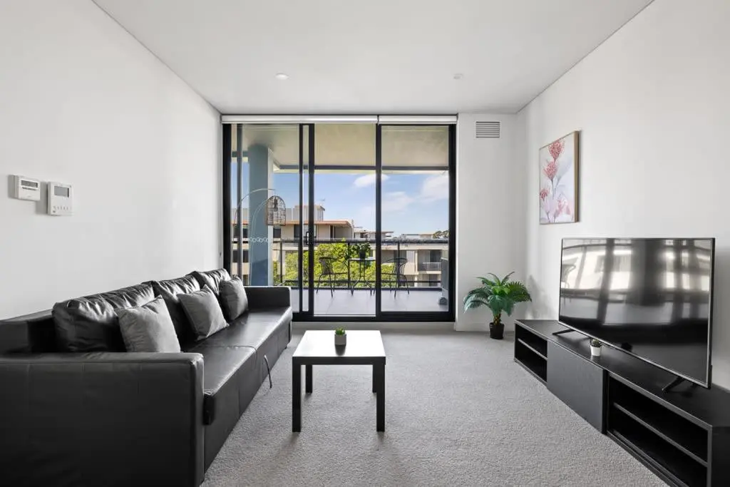 Image 1 of King bed Apt w Sofabed in Ryde – Fast Wifi