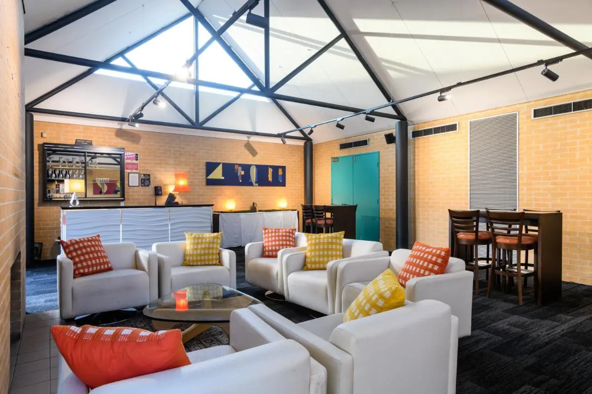 Image 3 of Lakeside Hotel and Conference Centre