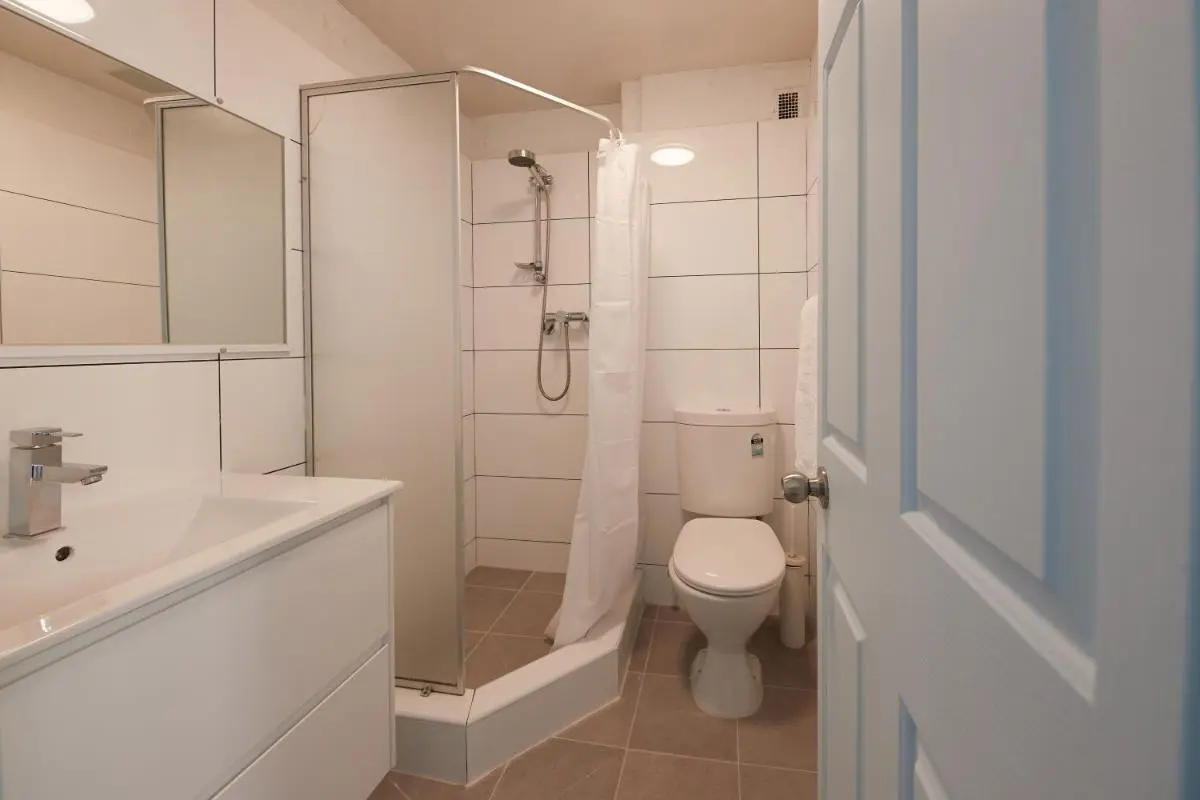 Image 2 of Little Coogee Hotel