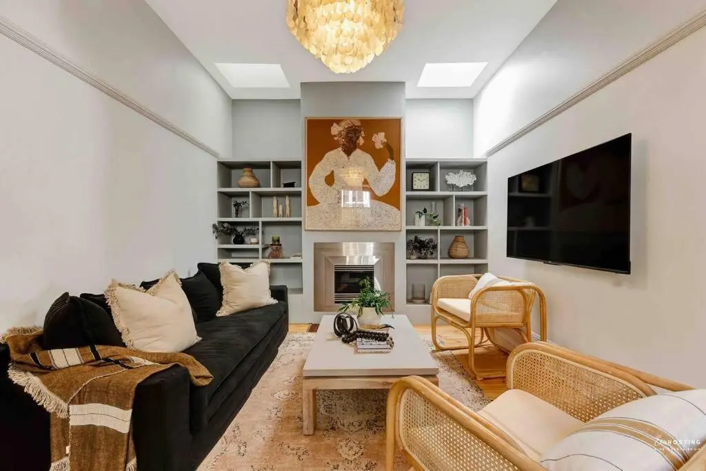 Image 4 of Luna Residence at Sydney Harbour