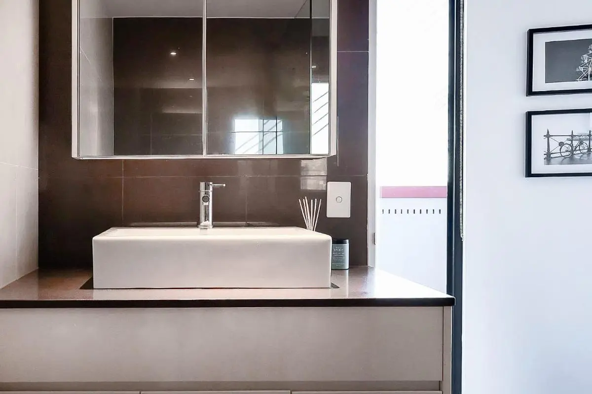 Image 6 of Lux Pyrmont 1 Bed Apt – Parking & Pool Access