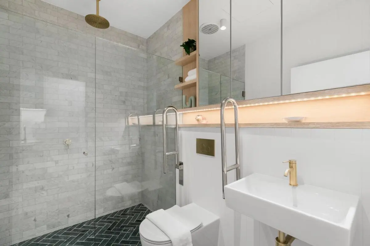 Image 2 of Luxe Central Studio 4 – Close to Randwick