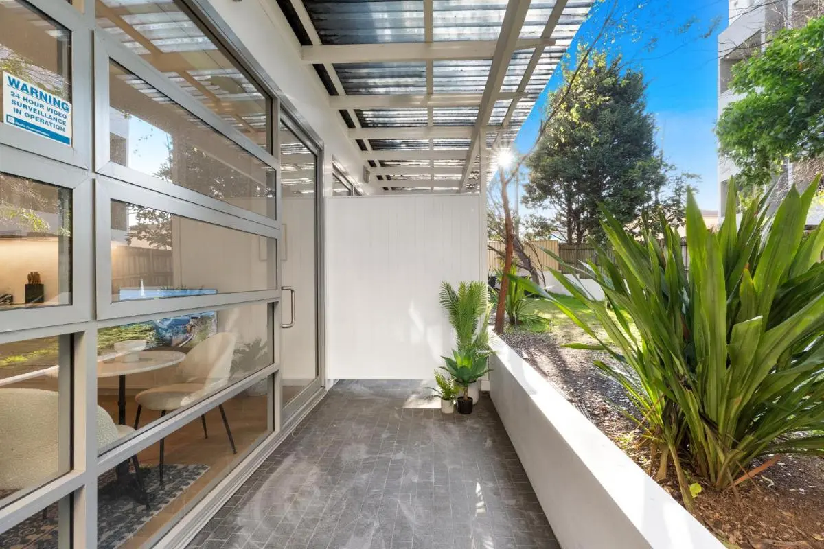 Image 5 of Luxe Central Studio 4 – Close to Randwick