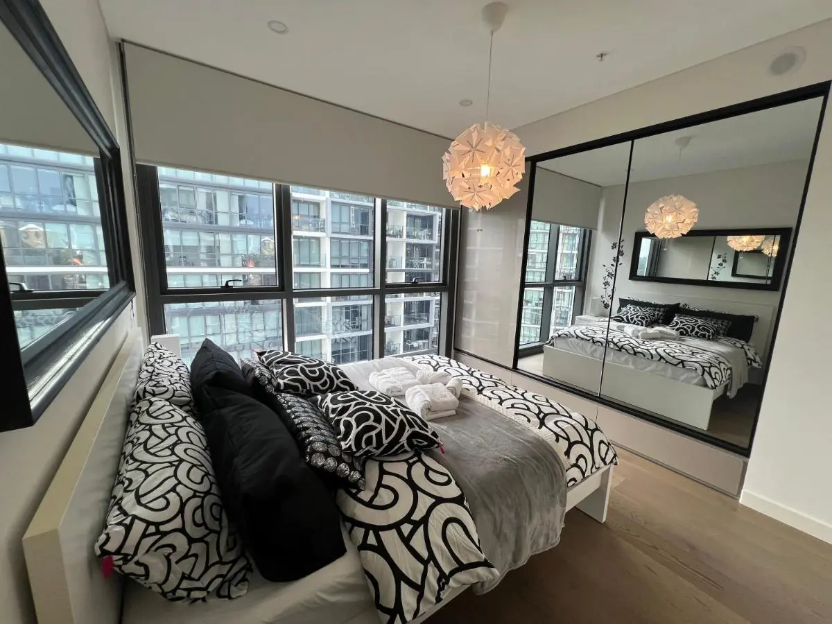 Image 1 of Luxe Park – Comfort and Style