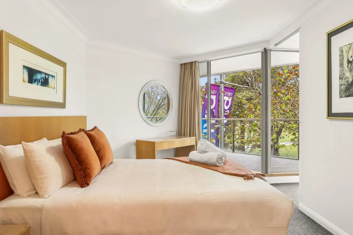 Image 1 of Luxurious Apartment Only 250m Walk to Opera House