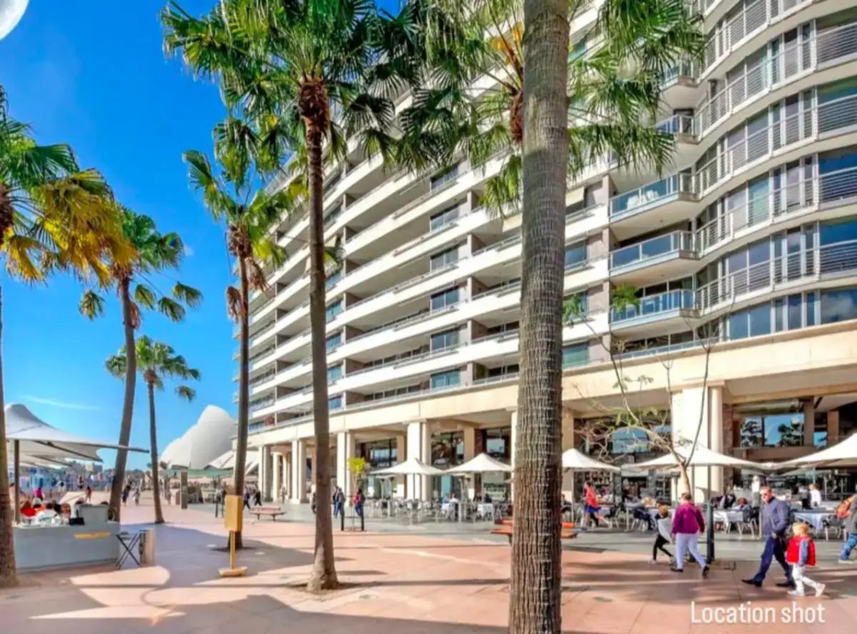 Image 6 of Luxurious Apartment Only 250m Walk to Opera House