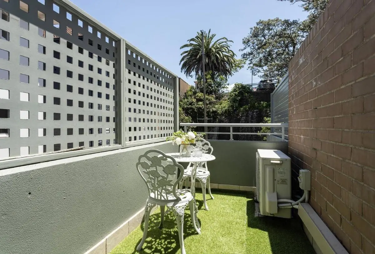 Image 6 of Luxurious Manly Retreat with Beachside Bliss